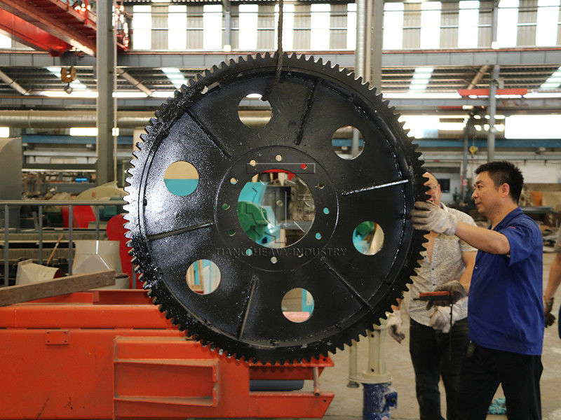 Высококачественный гранулятор удобрений идеально подходит для непрерывного производства гранулированных удобрений